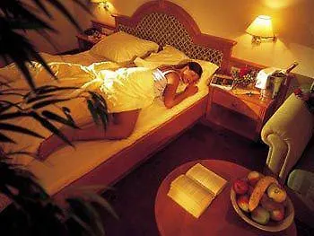 Sonnenuhr 克拉姆萨赫