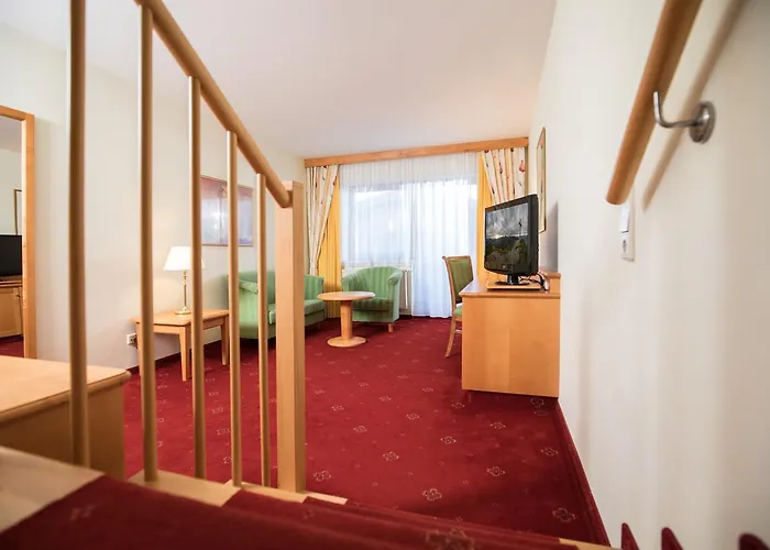 Sonnenuhr Szálloda 4*