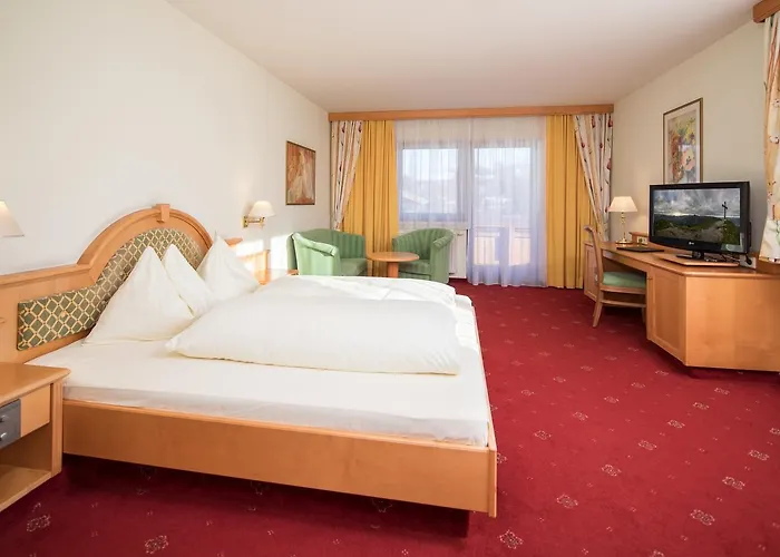 Sonnenuhr Szálloda 4*