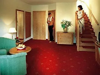 Sonnenuhr 4* Kramsach