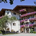 Hotell Sonnenuhr 4*