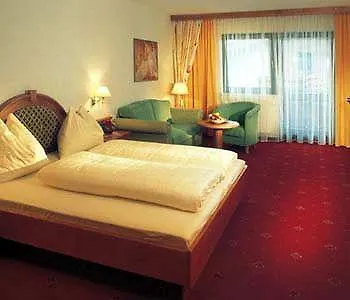 Hotel Sonnenuhr