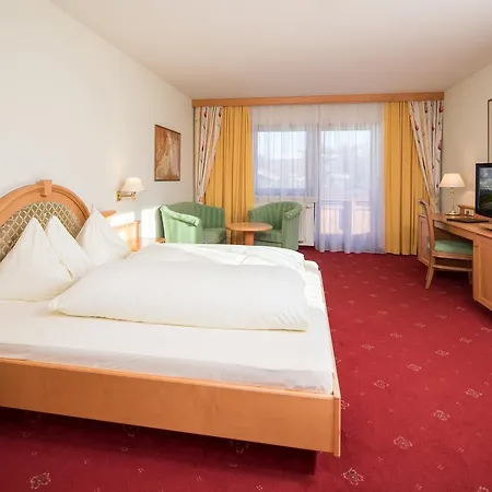 Sonnenuhr Hotel 4*