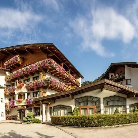 Sonnenuhr 4* Kramsach
