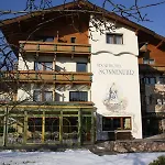Hotel Sonnenuhr 4*