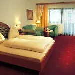 Hotel Sonnenuhr