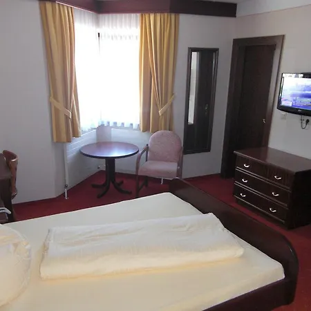 Hotel Sonnenuhr 4*