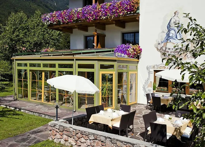 Sonnenuhr Hotel 4*